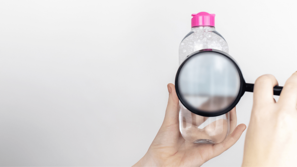 Inhaltsstoffe, die Ihr Shampoo oder Ihre Creme NICHT ENTHALTEN SOLLTE