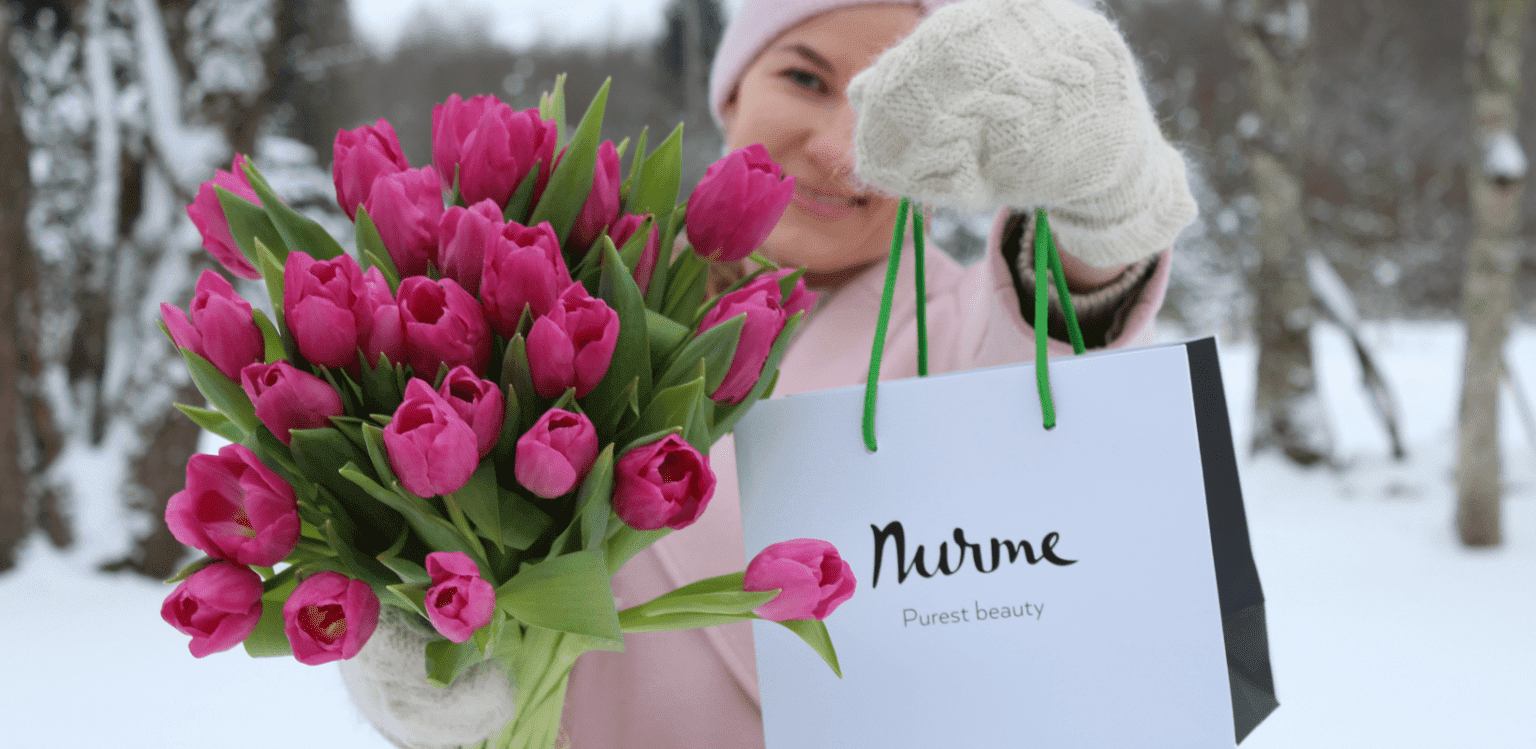 What to gift to a woman?